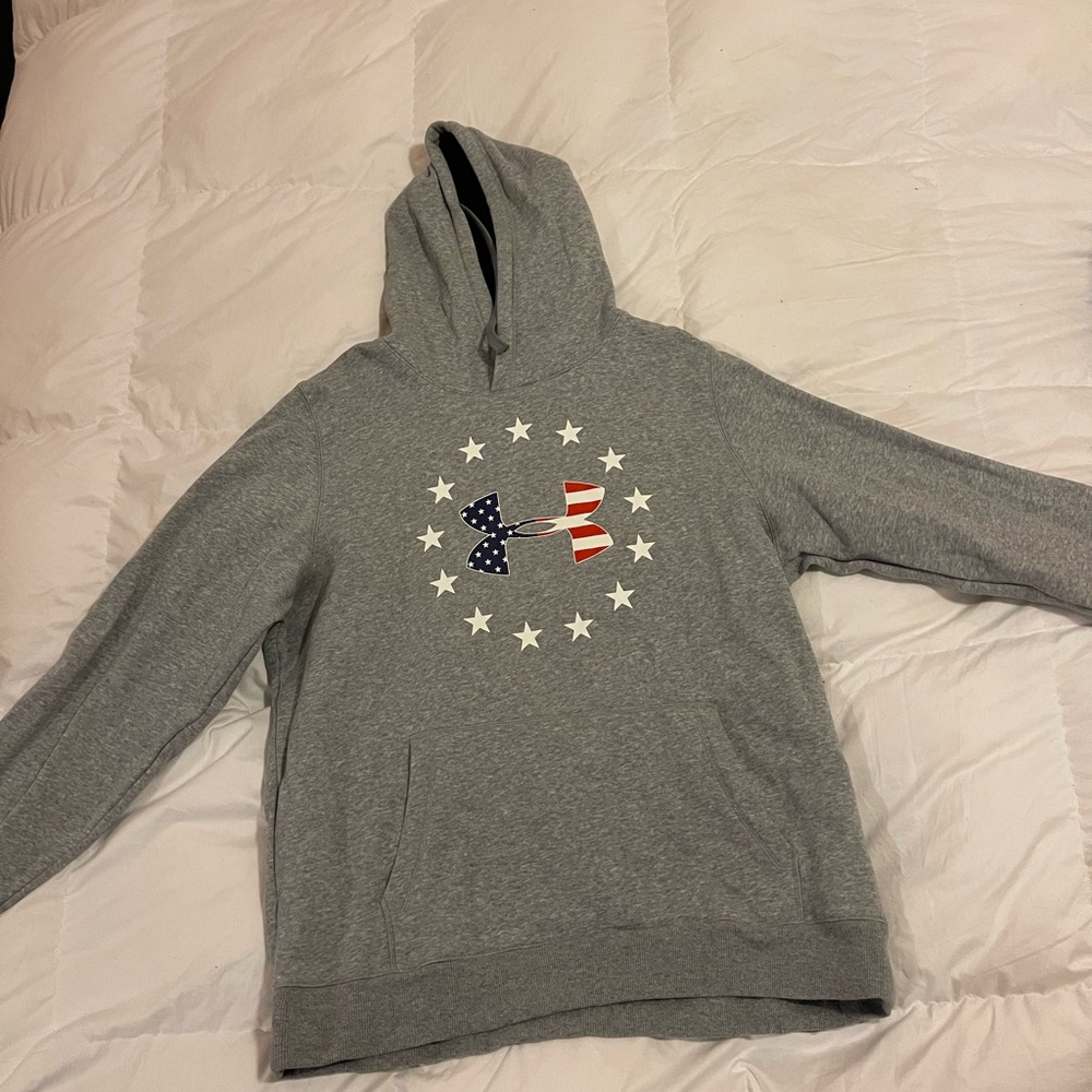 Under Armor men’s hoodie size XL